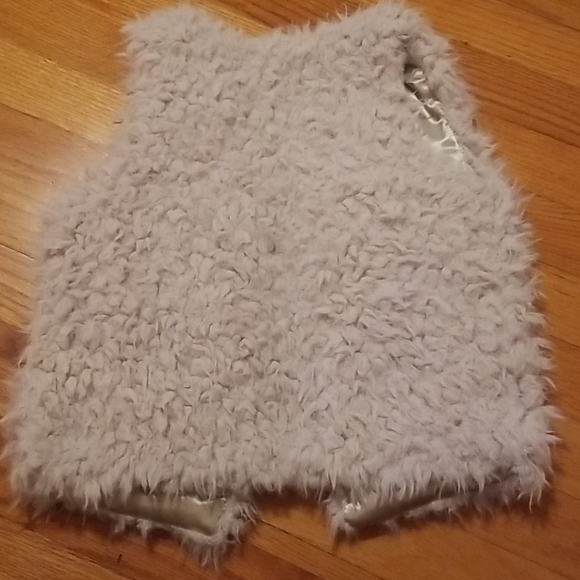 Vest - Picture 2 of 2